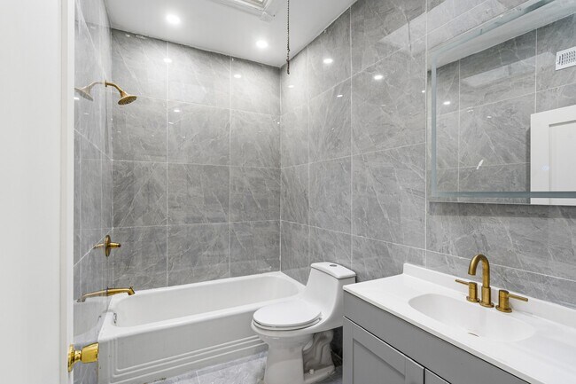 Photo - 150 N Redfield St Unit 150 N Redfield St