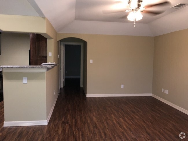 Building Photo - 4711 Averill St Rental