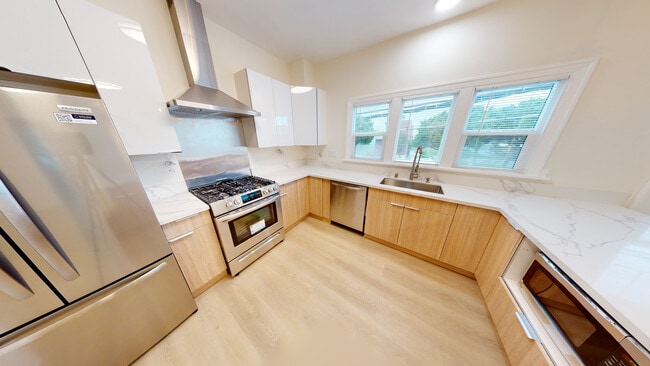 Photo - The Siegel Apartments