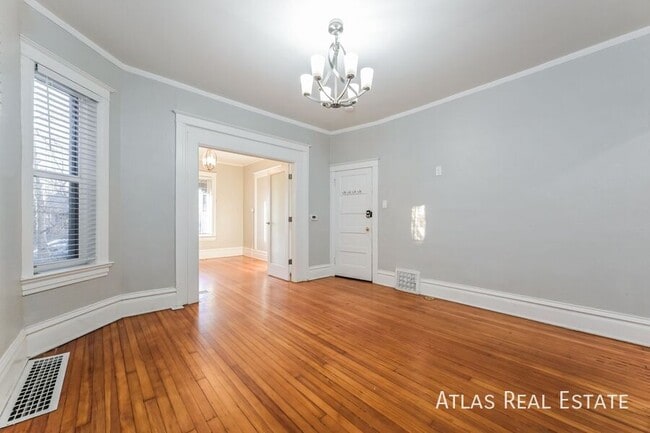 Photo - 476 N Washington St Unidad 2