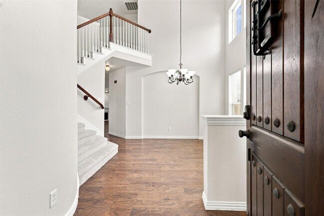 Photo - 1908 Hopkins Dr