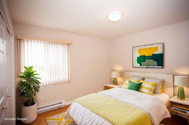 Photo - 66-68 Essex ST