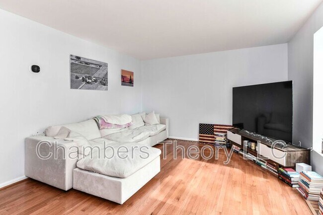 Photo - 2908 Everleigh Way