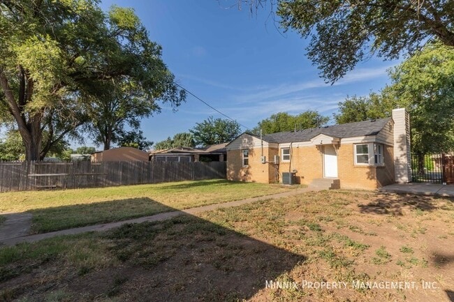 Photo - 3001 S Monroe St