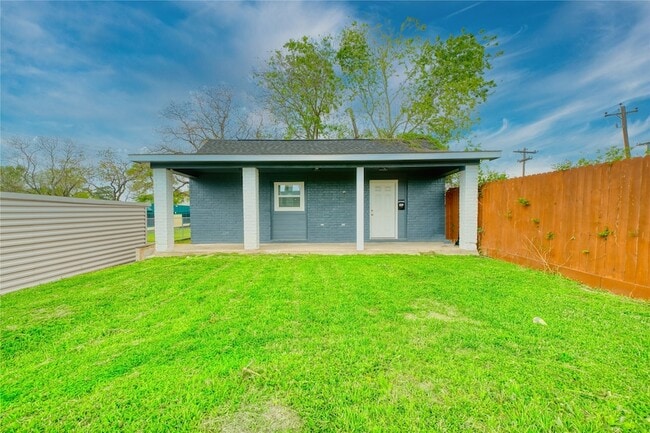 Photo - 365 Audrey Ln Unit 365