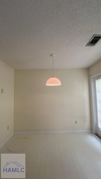 1100-8E Pineland Ave