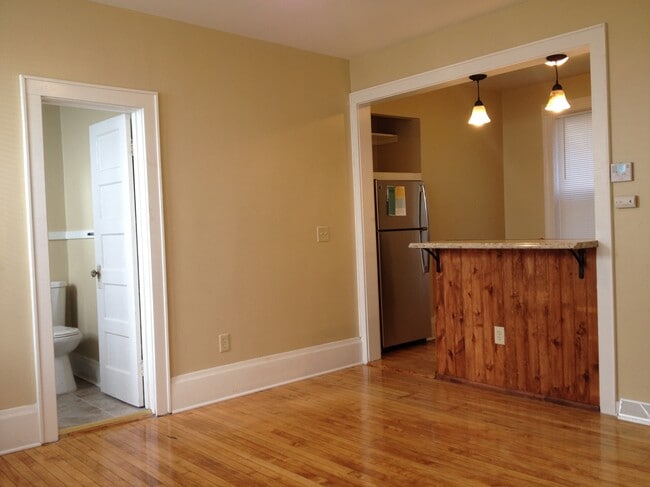 Photo - 341 E Lincoln Ave Unidad A