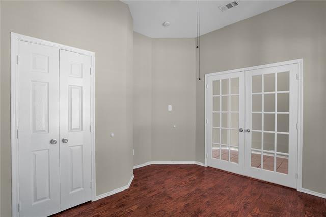 Photo - 6937 Red Bluff Dr