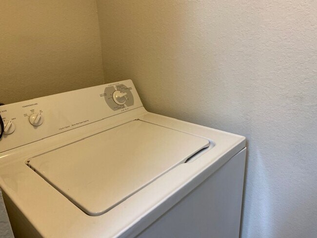 Photo - Spacious 1st Floor 2 Bed, 2 Bath Condo wit... Unidad 3106