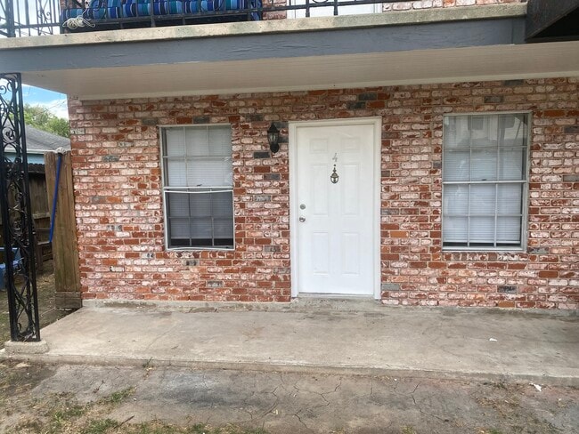 Building Photo - 3105 Carlisle St Unit