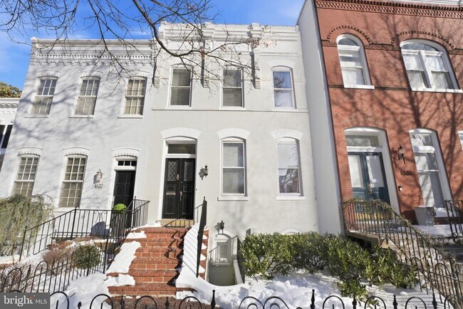 Photo - 1635 35th St NW