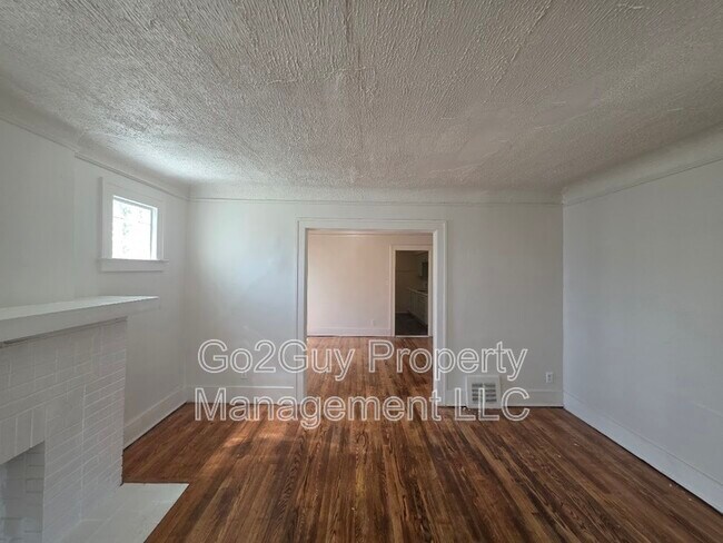 Photo - 5276 Maryland St