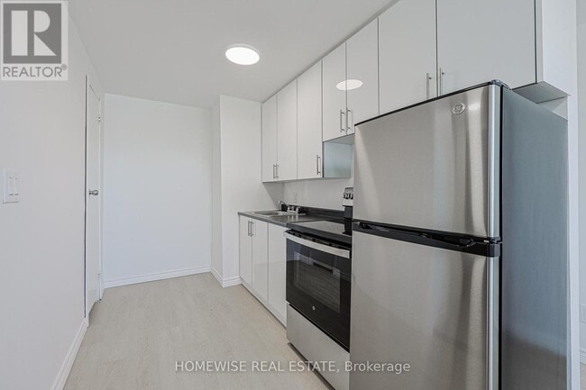 Photo - 2204 Dufferin St Unit 107
