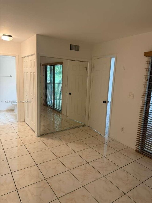 Photo - 3410 Foxcroft Rd Unit 205