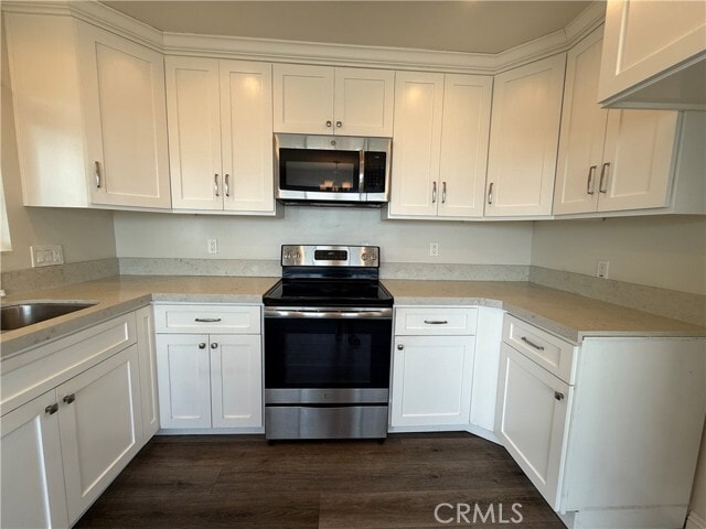 Photo - 665 W 34th St Unidad 8