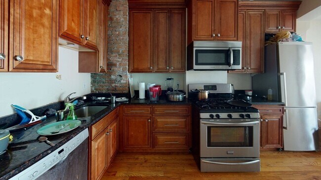 Photo - 9 Chesterton St Unit 2