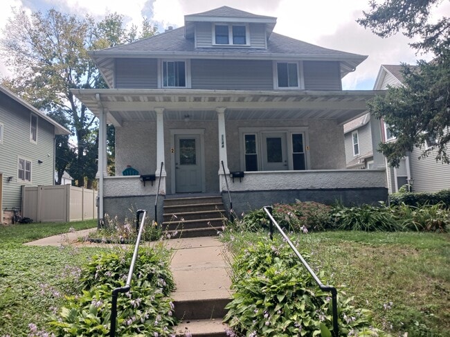 Building Photo - 1144 W Center St