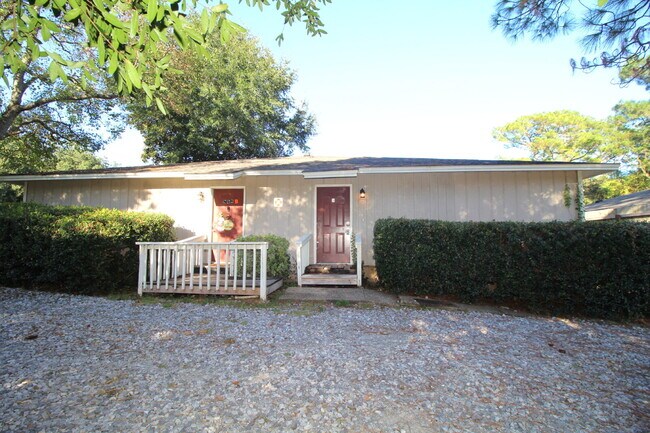 Photo - 2BR/1BA Apartment with Wood-Look Flooring,... Unit D