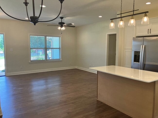 Photo - 3316 Craigmont Cir