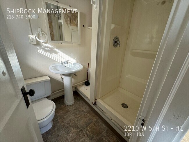 Photo - 2210 W 5th St Unit #1