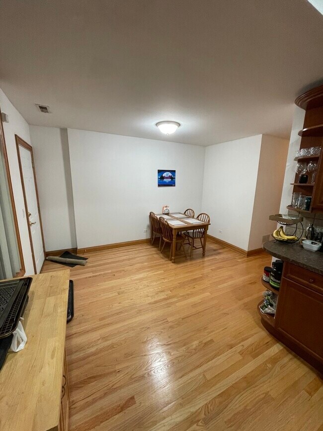 Photo - 3734 N Sheffield Ave Unit 1S