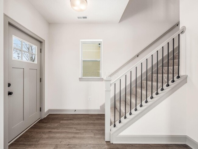 Photo - 1453 Merrimac Ave