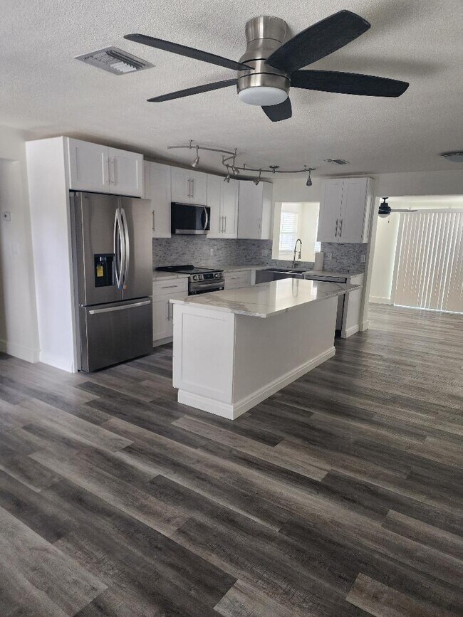 Photo - 1703 Marina Terrace