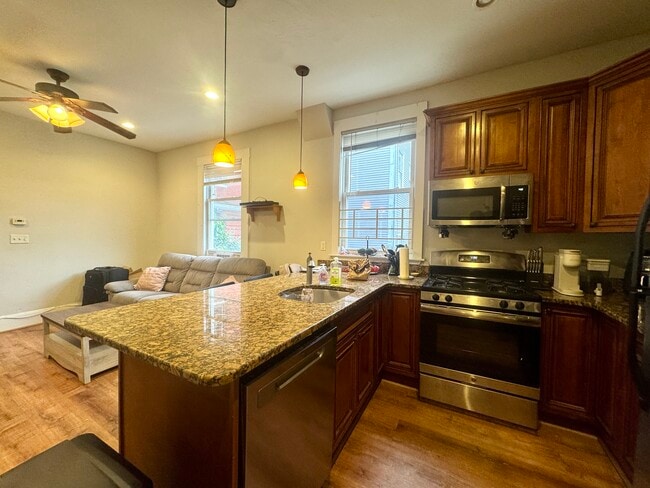 Photo - 717 Parker St Unit 1