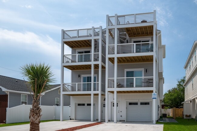 Building Photo - PLAN AND SECURE YOUR WINTER GETAWAY NOW, W... Rental