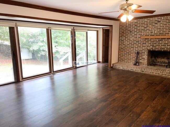 Photo - 5BR 3.5BA Stunning Home w/ Kitchen Suite • Garage + Carport in Marietta