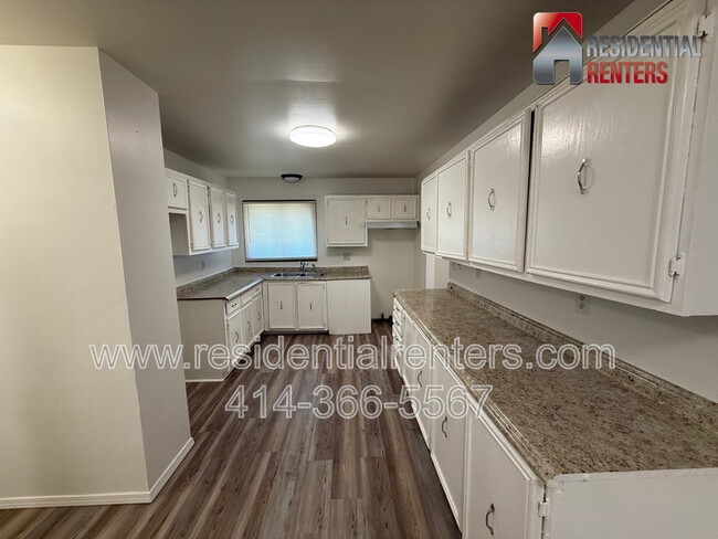 Photo - 7809 W Mill Rd