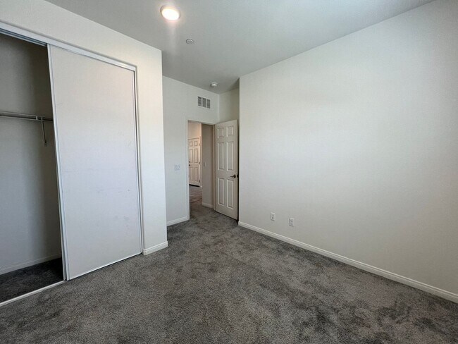 Photo - RIVERSIDE - SPRING MOUNTAIN RANCH AREA -- ...