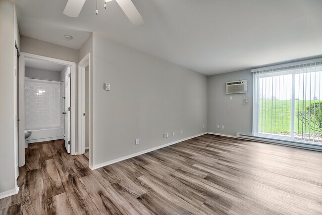 Glen Hills Apartments