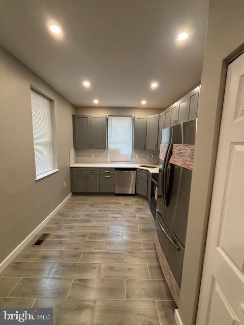 Building Photo - 1543 Page St Rental