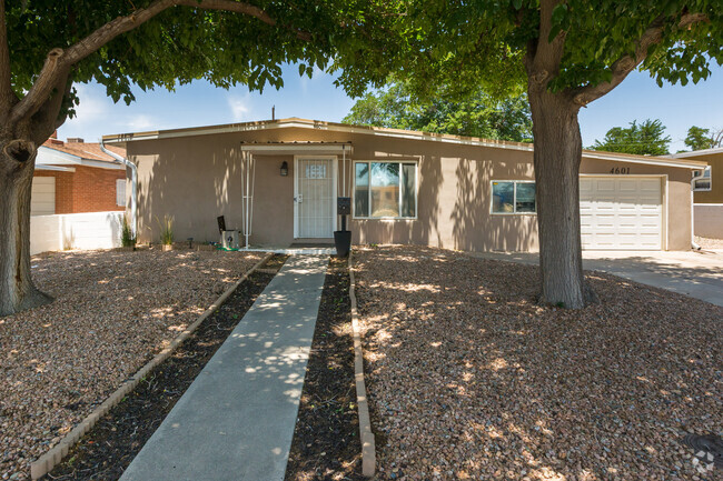 Building Photo - 4601 Palo Duro Ave NE Rental
