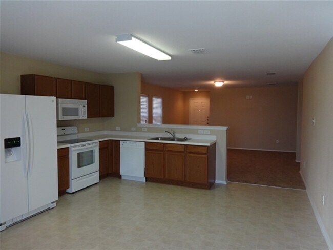 Photo - 14012 Silkwood Dr