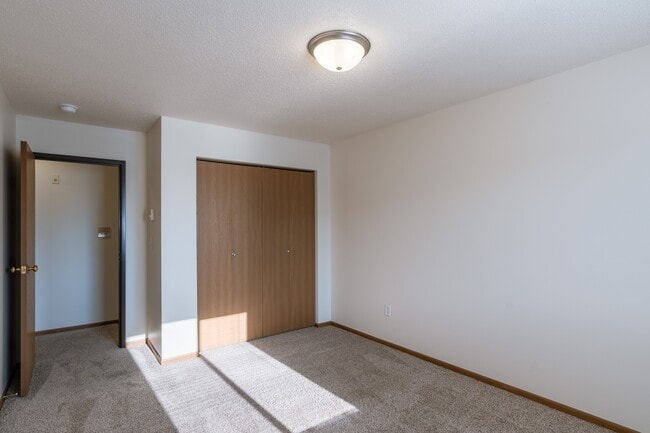 Fargo, ND Eagle Run Apartments | Bedroom