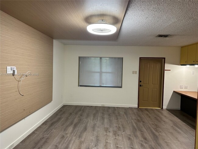 Photo - 1411 SW 24th Ct