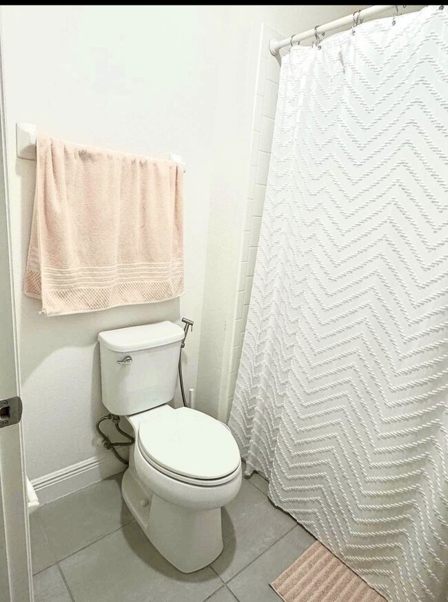 Building Photo - 1140 Cavender Creek Rd