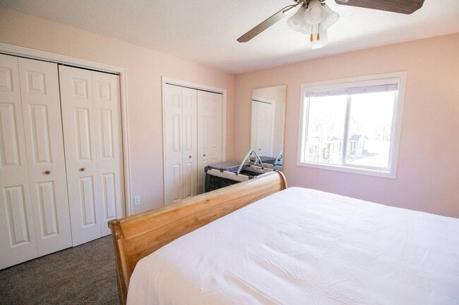 Photo - 592 Sunflower Rd