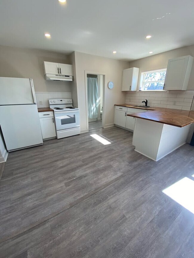 Photo - 222 Maxwell St Unit 1