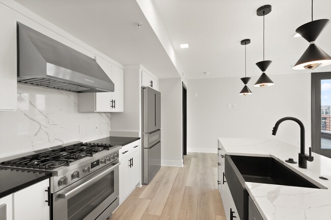 Photo - 701 N Henry St Unidad 418