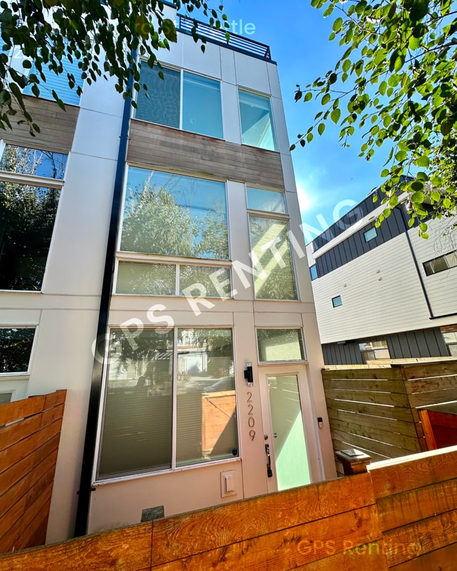 Building Photo - 2209 NW 63rd St