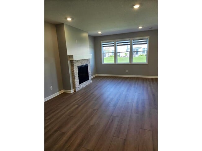 Photo - 14526 111th Ave N