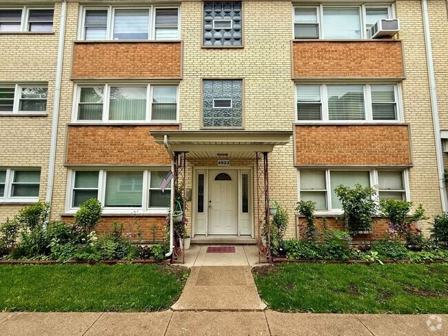 Building Photo - 4923 N Lester Ave Unit 2C Rental
