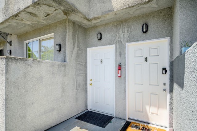 Photo - 4328 Whitsett Ave