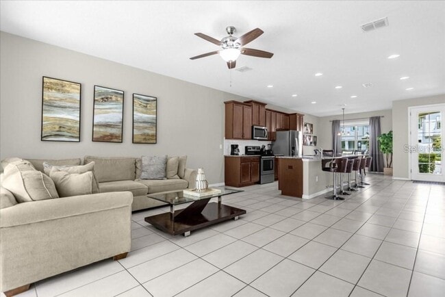 1540 Carey Palm Cir