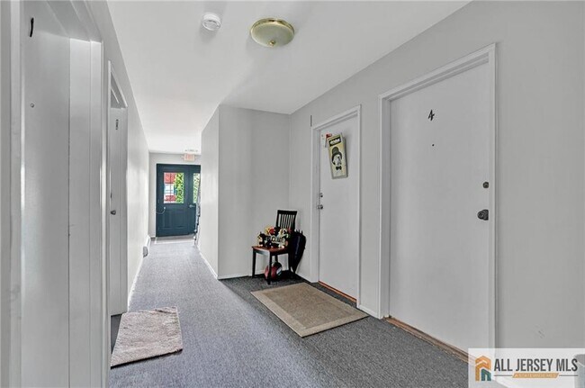 Photo - 32 Woodedge Ave Unidad 3204