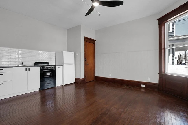 Photo - 193 Central Ave Unidad 1