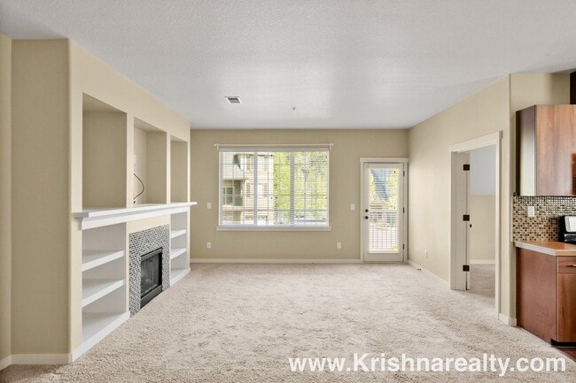 Photo - Perfect Location | 2 BD + Den | 2.5 BA | Clubhouse, Pool, Gym, Hi-Speed Internet | Near Quatama M...
